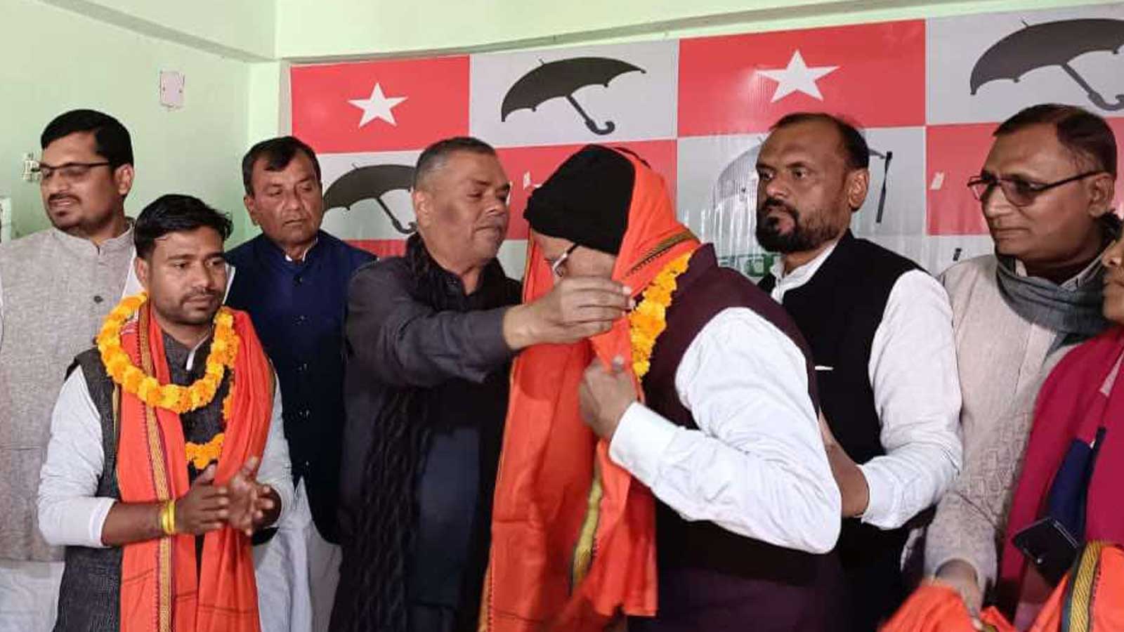 केन्द्रीय सदस्यले नै छोडे सीके राउतको पार्टी, उपेन्द्र यादवलाई साथ